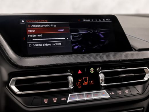 BMW 1 Serie 118i M Sport Automaat (PANORAMADAK, M PAKKET, APPLE CARPLAY, GROOT NAVI, CAMERA, SPORTSTOELEN, SP... ActivLease financial lease