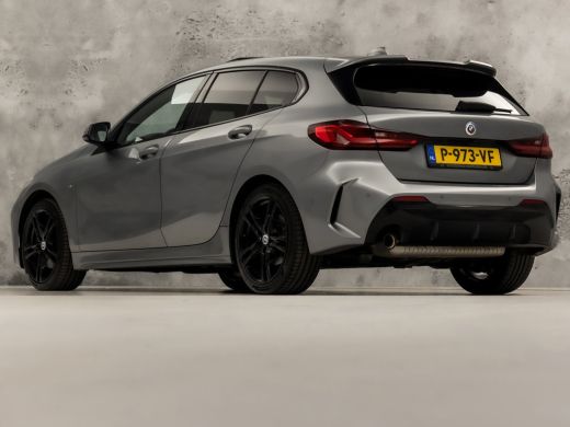 BMW 1 Serie 118i M Sport Automaat (PANORAMADAK, M PAKKET, APPLE CARPLAY, GROOT NAVI, CAMERA, SPORTSTOELEN, SP... ActivLease financial lease