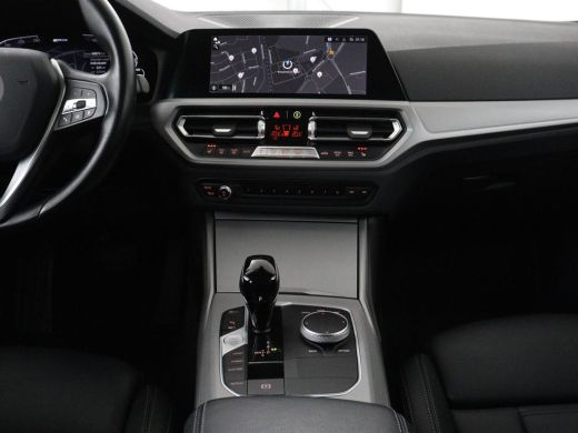 BMW 3 Serie Touring 320e Business Edition Plus | SOH 90% | Leder | Stoelverwarming | Carplay | Cruise control... ActivLease financial lease