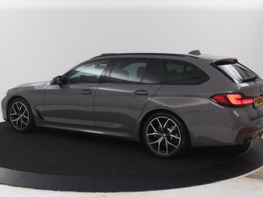 BMW 5 Serie Touring 520i Business Edition Plus | Panoramadak | Leder | Elektrische stoelen | Stoelverwarming ... ActivLease financial lease
