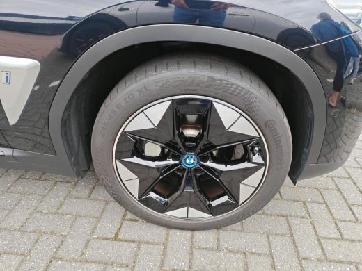BMW iX3 High Executive 80 kWh PANODAK | LEDER | TREKHAAK | H& K  AUDIO ActivLease financial lease