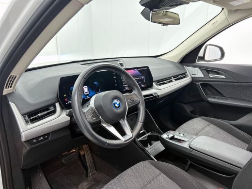 BMW X1 xDrive25e Plug-In Hybrid PANORAMADAK | EL. BED. STOEL | MASSAGE | AD-LED ActivLease financial lease