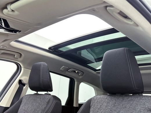 BMW X1 xDrive25e Plug-In Hybrid PANORAMADAK | EL. BED. STOEL | MASSAGE | AD-LED ActivLease financial lease