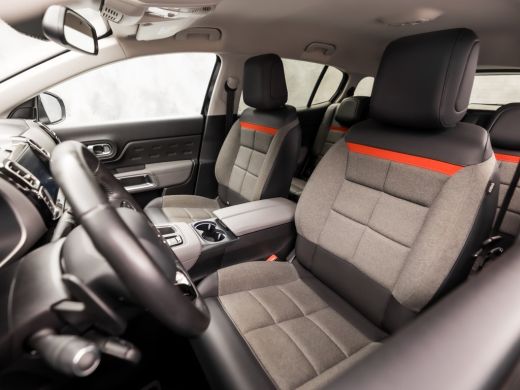 Citroën C5 Aircross 1.6 PureTech Sport 181Pk Automaat (APPLE CARPLAY, GROOT NAVI, 360 CAMERA, TREKHAAK, LEDER, SPORTS... ActivLease financial lease