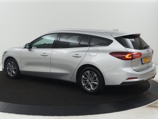 Ford Focus | Cruise control | Lane assist | Navigatie | Carplay | Park assist | Climate control ActivLease financial lease