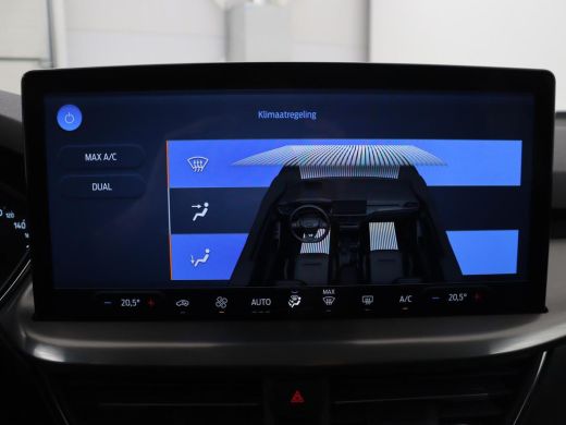 Ford Focus | Cruise control | Lane assist | Navigatie | Carplay | Park assist | Climate control ActivLease financial lease