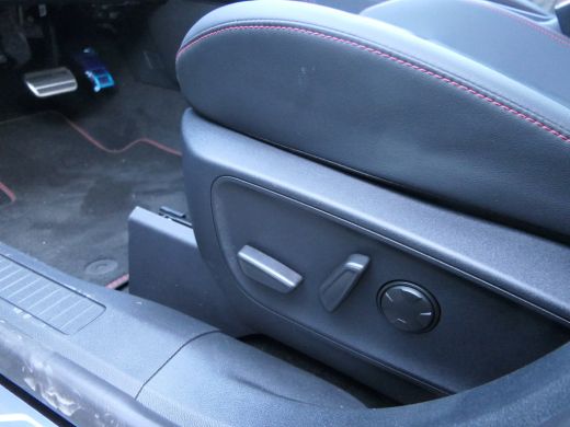 Ford Kuga 2.5 PHEV ST-Line X | All-Season Banden | Trekhaak | AGR-Stoelen | 360 Camera | Elektrische Achter... ActivLease financial lease