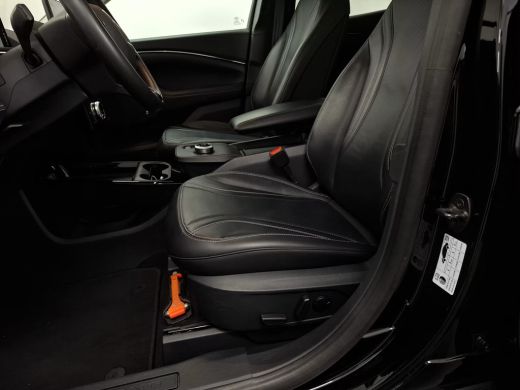Ford Mustang Mach-E Mach-E RWD 75 kWh | B&O Audio | Panoramadak | Elektr. verstelbare stoelen & achterklep | Stoel/st... ActivLease financial lease