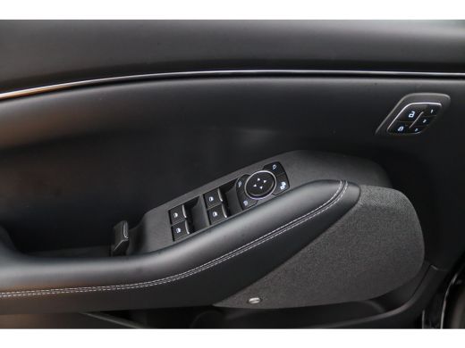 Ford Mustang Mach-E Mach-E RWD 75 kWh | B&O Audio | Panoramadak | Elektr. verstelbare stoelen & achterklep | Stoel/st... ActivLease financial lease