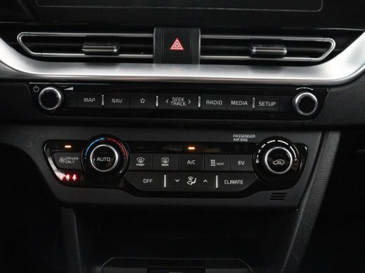 Kia e-Niro Pano| Clima | Half Leder | SOH 94.9% Pano| Clima | Half Leder | SOH 94.9% | Navi | Camera | Stoel... ActivLease financial lease