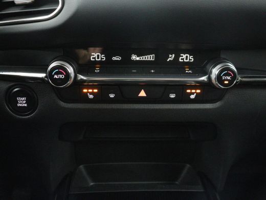 Mazda CX-30 | Stoelverwarming | Head-up | Adaptive cruise | BOSE sound | Carplay | Camera | Park assist | ActivLease financial lease