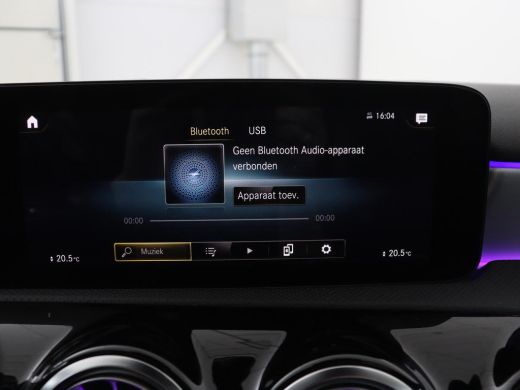Mercedes-Benz A-Klasse 200 AMG Business Solution Aut. | Pano | LED | Half sfeerverlichting | Sfeerverlichting | Elec. St... ActivLease financial lease