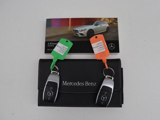 Mercedes-Benz A-Klasse 200 AMG Business Solution Aut. | Pano | LED | Half sfeerverlichting | Sfeerverlichting | Elec. St... ActivLease financial lease