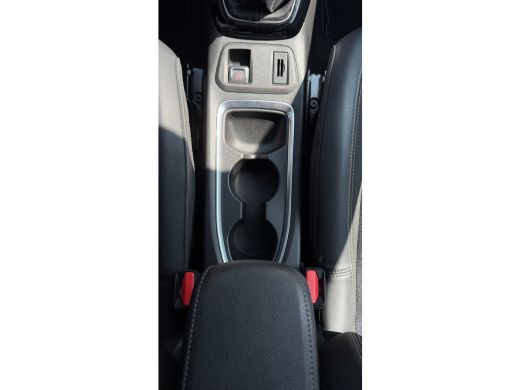 Opel Corsa 1.2 100PK Elegance | TREKHAAK| CAMERA ACHTER| KEYLESS ENTRY&START| PARKEERSENSOREN V+A| NAVIGATIE... ActivLease financial lease