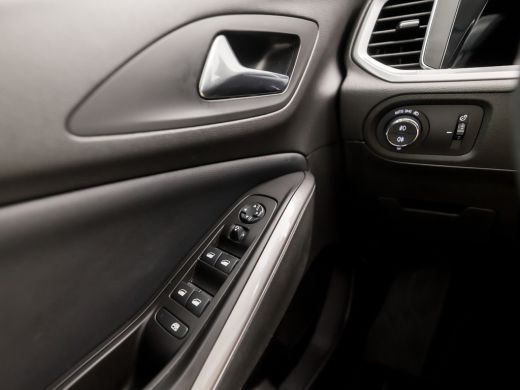 Opel Grandland 1.6 Turbo Plug-In Hybrid Elegance 224Pk Automaat (NIEUW MODEL, VIRTUAL COCKPIT, APPLE CARPLAY, GR... ActivLease financial lease