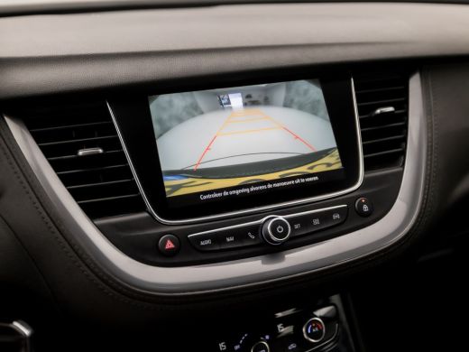 Opel Grandland X 1.2 Turbo Sport (APPLE CARPLAY, GROOT NAVI, CLIMATE, LEDER, CAMERA, SPORTSTOELEN, GETINT GLAS, CR... ActivLease financial lease