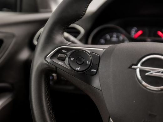 Opel Grandland X 1.2 Turbo Sport (APPLE CARPLAY, GROOT NAVI, CLIMATE, LEDER, CAMERA, SPORTSTOELEN, GETINT GLAS, CR... ActivLease financial lease