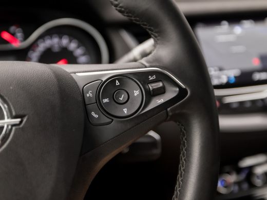 Opel Grandland X 1.2 Turbo Sport (APPLE CARPLAY, GROOT NAVI, CLIMATE, LEDER, CAMERA, SPORTSTOELEN, GETINT GLAS, CR... ActivLease financial lease