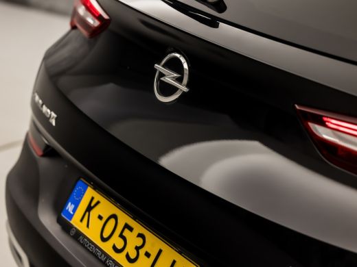 Opel Grandland X 1.2 Turbo Sport (APPLE CARPLAY, GROOT NAVI, CLIMATE, LEDER, CAMERA, SPORTSTOELEN, GETINT GLAS, CR... ActivLease financial lease