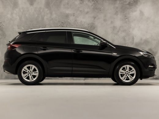 Opel Grandland X 1.2 Turbo Sport (APPLE CARPLAY, GROOT NAVI, CLIMATE, LEDER, CAMERA, SPORTSTOELEN, GETINT GLAS, CR... ActivLease financial lease