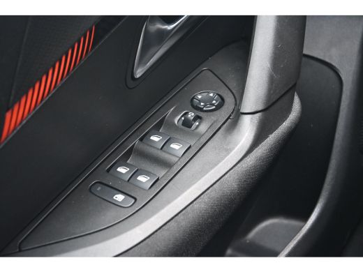 Peugeot 2008 1.2 PureTech Blue Lease Active | Afn. Trekhaak | Achteruitrijcamera | Navigatie | 1e Eigenaar | D... ActivLease financial lease