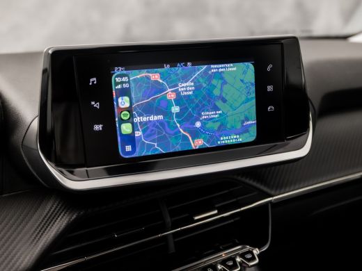 Peugeot 2008 1.2 PureTech Sport 131Pk Automaat (APPLE CARPLAY, 1e EIGENAAR, GROOT NAVI, PARKEERSENSOREN, SPORT... ActivLease financial lease
