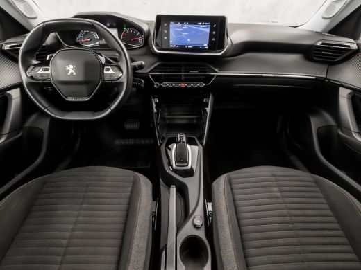 Peugeot 2008 1.2 PureTech Sport 131Pk Automaat (APPLE CARPLAY, 1e EIGENAAR, GROOT NAVI, PARKEERSENSOREN, SPORT... ActivLease financial lease
