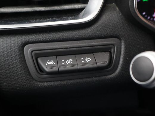 Renault Clio 1.0 TCe INTENS + TREKHAAK | STOELVERWARMING | LED | APPLE CARPLAY | CRUISE CONTROL ActivLease financial lease