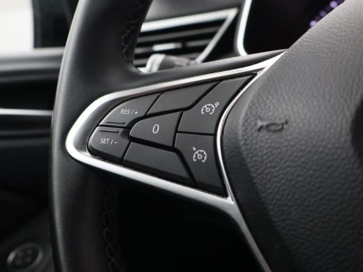 Renault Clio 1.0 TCe INTENS + TREKHAAK | STOELVERWARMING | LED | APPLE CARPLAY | CRUISE CONTROL ActivLease financial lease
