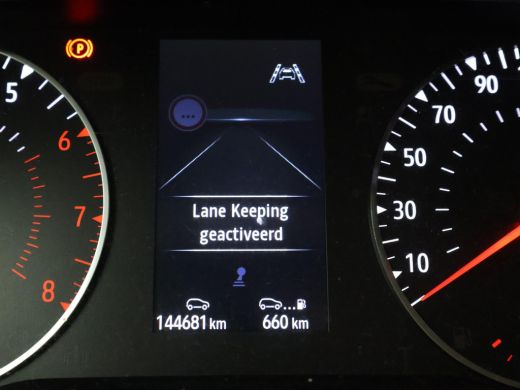 Renault Clio 1.0 TCe INTENS + TREKHAAK | STOELVERWARMING | LED | APPLE CARPLAY | CRUISE CONTROL ActivLease financial lease