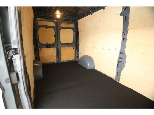 Renault Master Opel Movano 2.2D 140PK L3H2 | Airco | Cruise | Carplay | Trekhaak | 3 Zits | Parkeersens | Imperiaal ActivLease financial lease