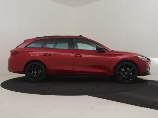 Seat Leon Sportstourer FR Business - eHybrid 204PK | Achteruitrijcamera | Automatisch dimmende binnenspiege... ActivLease financial lease