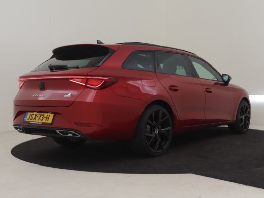 Seat Leon Sportstourer FR Business - eHybrid 204PK | Achteruitrijcamera | Automatisch dimmende binnenspiege... ActivLease financial lease