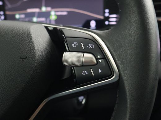 Skoda Karoq 1.5 TSI ACT 150 PK *12.878 KM!* + PANORAMADAK + VIRTUAL COCKPIT | ADAPTIVE CRUISE | CAMERA ActivLease financial lease