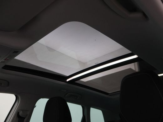 Skoda Karoq 1.5 TSI ACT 150 PK *12.878 KM!* + PANORAMADAK + VIRTUAL COCKPIT | ADAPTIVE CRUISE | CAMERA ActivLease financial lease