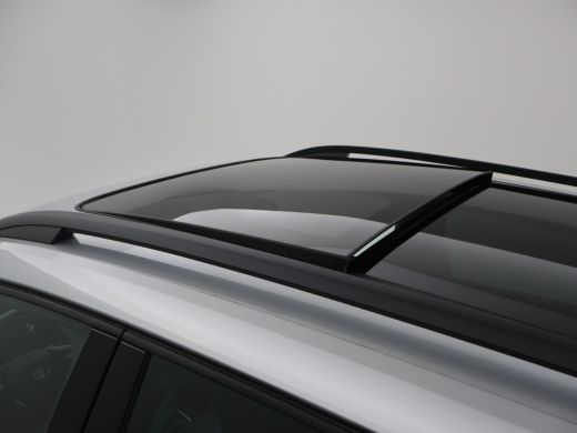 Skoda Karoq 1.5 TSI ACT 150 PK *12.878 KM!* + PANORAMADAK + VIRTUAL COCKPIT | ADAPTIVE CRUISE | CAMERA ActivLease financial lease