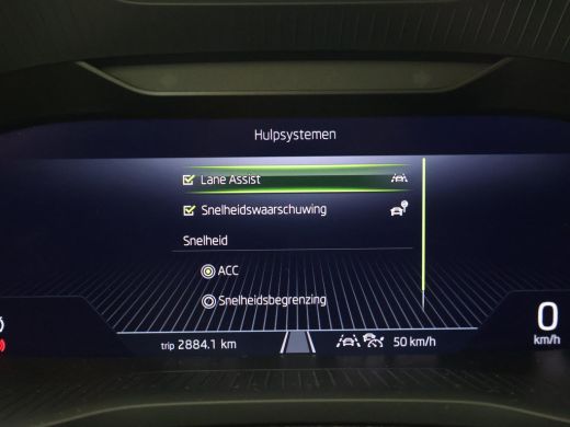 Skoda Karoq 1.5 TSI ACT 150 PK *12.878 KM!* + PANORAMADAK + VIRTUAL COCKPIT | ADAPTIVE CRUISE | CAMERA ActivLease financial lease