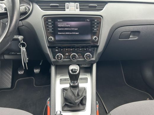 Skoda Octavia Combi 1.0 TSI 115PK Greentech Business Edition NL-AUTO | NAVI | LEDER ActivLease financial lease