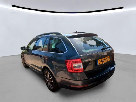 Skoda Octavia Combi 1.0 TSI Greentech Business Edition NL-AUTO | NAVI | LEDER ActivLease financial lease