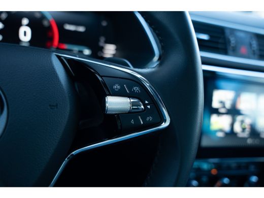 Skoda Superb Combi 1.4 TSI iV Business Edition Plus | Achteruitrijcamera | Apple Carplay/Android Auto|telefoon... ActivLease financial lease