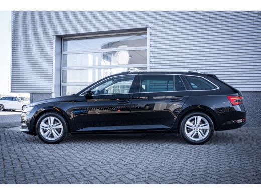 Skoda Superb Combi 1.4 TSI iV Business Edition Plus | Achteruitrijcamera | Apple Carplay/Android Auto|telefoon... ActivLease financial lease
