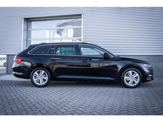 Skoda Superb Combi 1.4 TSI iV Business Edition Plus | Achteruitrijcamera | Apple Carplay/Android Auto|telefoon... ActivLease financial lease