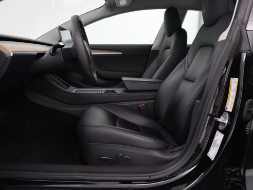 Tesla Model 3 | SOH 88,8% | Panoramadak | Leder | Memory | Stuur/stoel verwarming | Achterbank verwarming | Ada... ActivLease financial lease