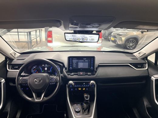 Toyota RAV4 2.5 Hybrid AWD Style ActivLease financial lease