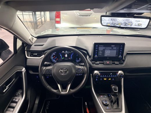 Toyota RAV4 2.5 Hybrid AWD Style ActivLease financial lease