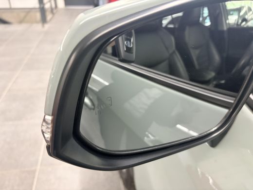 Toyota RAV4 2.5 Hybrid AWD Style ActivLease financial lease