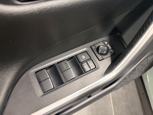 Toyota RAV4 2.5 Hybrid AWD Style ActivLease financial lease