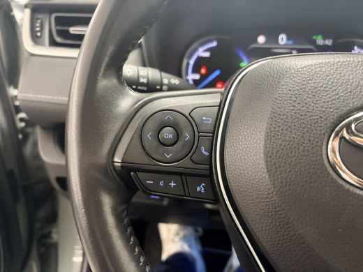 Toyota RAV4 2.5 Hybrid AWD Style ActivLease financial lease