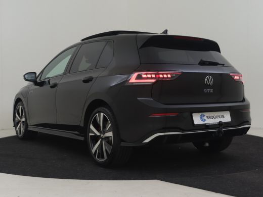 Volkswagen Golf 1.5 eHybrid GTE 272PK DSG/AUTO | 360gr Camera | Elektr Glazen panorama-dak | Head-up Display | Ap... ActivLease financial lease
