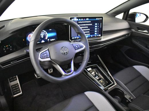 Volkswagen Golf 1.5 eHybrid GTE 272PK DSG/AUTO | 360gr Camera | Elektr Glazen panorama-dak | Head-up Display | Ap... ActivLease financial lease